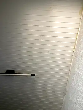 luara1988 online show from 10.17.25