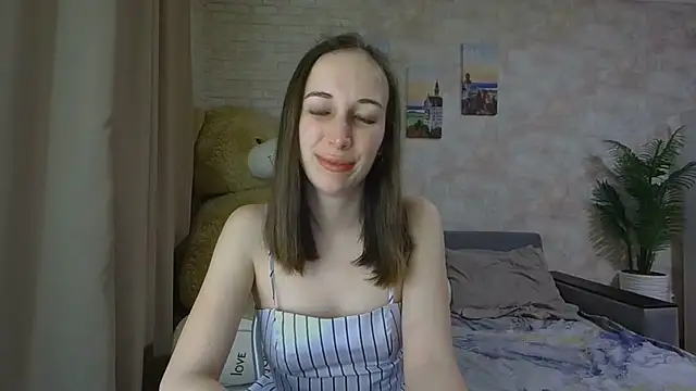 Snapshot of Anika_bloom chatting on 11.23.25 Anika bloom online show from 11.23.25