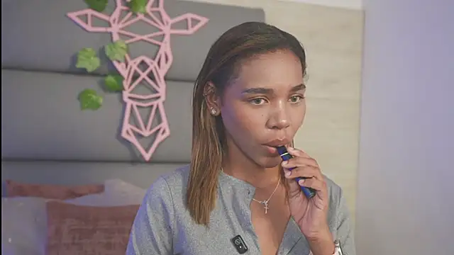 Lily Miiller online show from 11.21.25