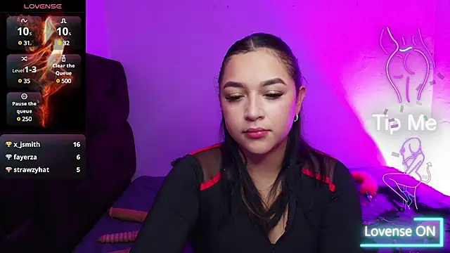 EmilySavvato online show from 03.06.25
