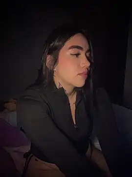 Nickiiiii online show from 10.09.25