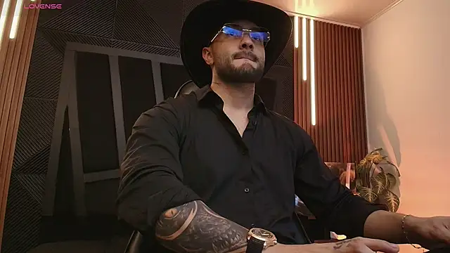 Snapshot of JeanColleman chatting on 01.13.26 JeanColleman online show from 01.13.26