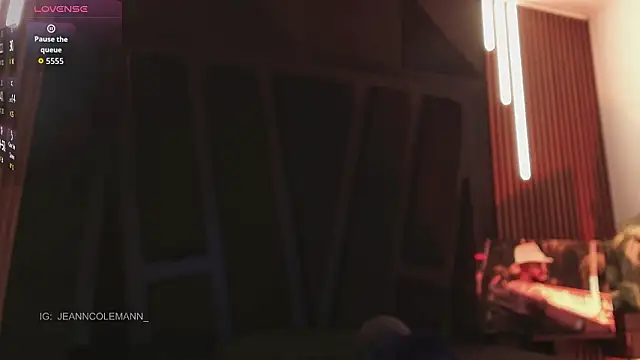 Snapshot of JeanColleman chatting on 02.05.26 JeanColleman online show from 02.05.26