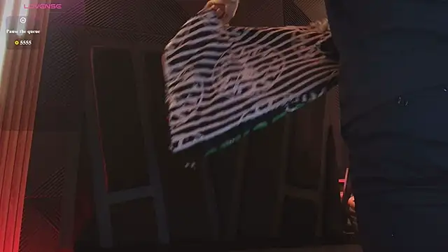 Snapshot of JeanColleman chatting on 02.19.26 JeanColleman online show from 02.19.26