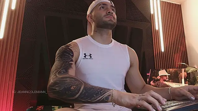 Snapshot of JeanColleman chatting on 02.24.26 JeanColleman online show from 02.24.26