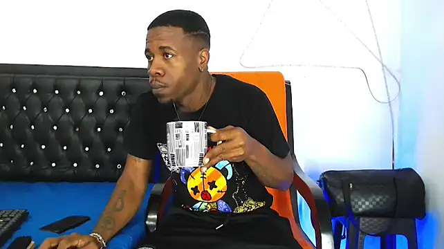 Damian hart 24CM online show from 10.05.25