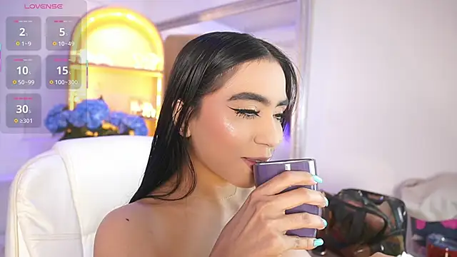 elasummer online show from 11.22.25