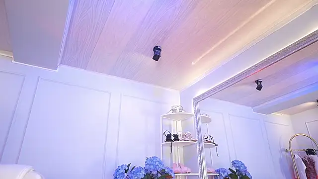 elasummer online show from 03.16.26