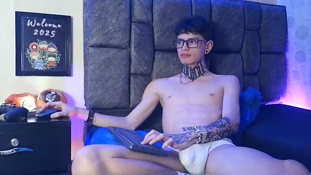 Snapshot of Dan_brownn chatting on 01.24.25 Dan brownn online show from 01.24.25