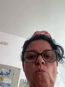 Sharongirl07 online show from 11.19.25