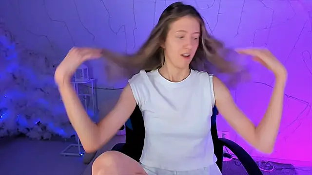 Snapshot of Sharon_Evansi chatting on 12.03.24 Sharon Evansi online show from 12.03.24