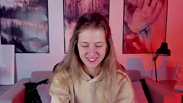 Snapshot of Sharon_Evansi chatting on 12.06.24 Sharon Evansi online show from 12.06.24