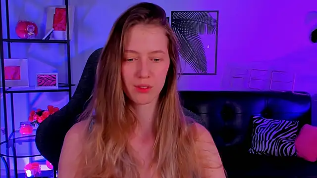 Snapshot of Sharon_Evansi chatting on 03.13.25 Sharon Evansi online show from 03.13.25