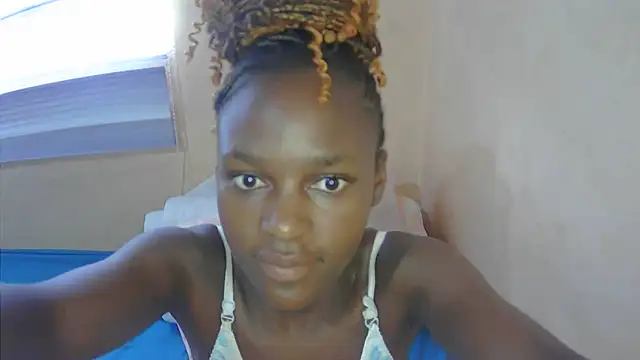 Snapshot of SexyEbonySlender chatting on 02.28.25 SexyEbonySlender online show from 02.28.25