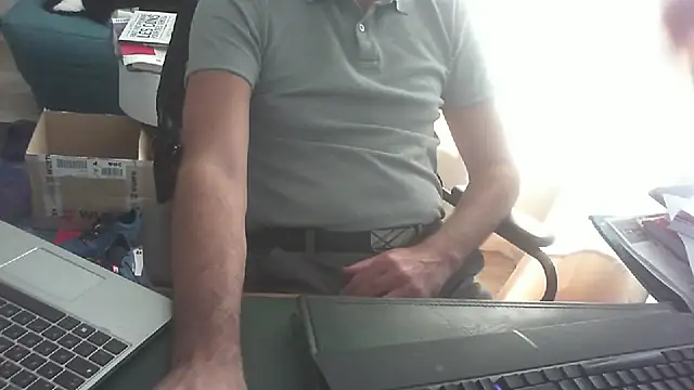 shyfrenchcock1 online show from 10.06.25