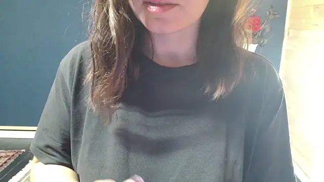 Snapshot of NovaBabe21 chatting on 10.25.25 NovaBabe21 online show from 10.25.25