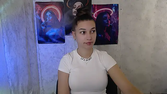 KarolinaRosse  online show from 10.17.25
