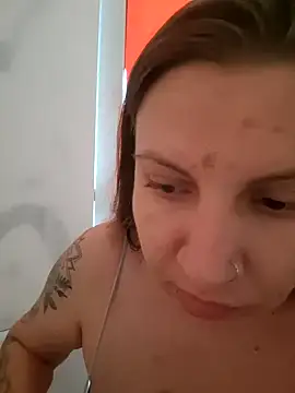 Snapshot of andradahot15 chatting on 09.22.25 andradahot15 online show from 09.22.25