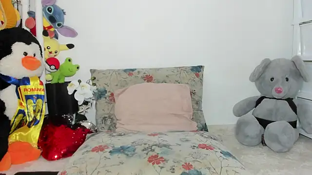 Snapshot of andradahot15 chatting on 09.24.25 andradahot15 online show from 09.24.25