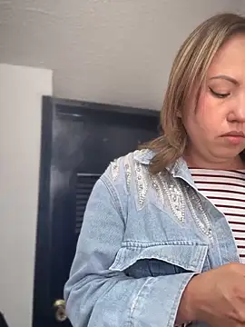 VIOLETA-25  online show from 10.22.25