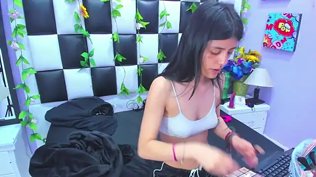 Morgana Smit online show from 09.19.25