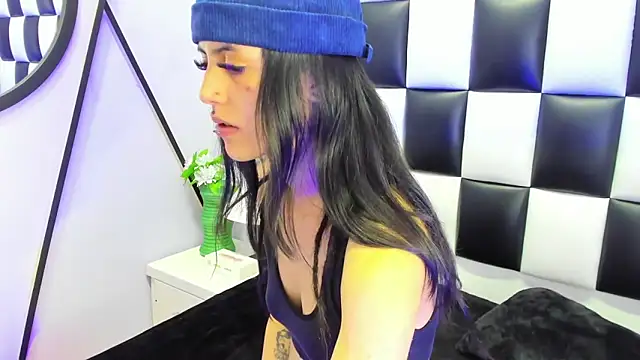 Morgana Smit online show from 10.29.25