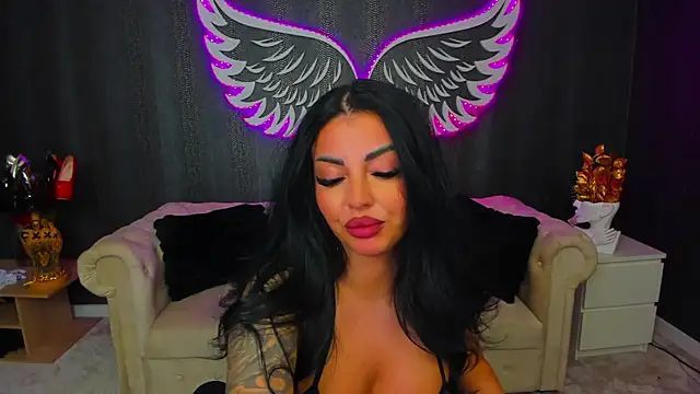 anemarieejolie online show from 12.17.25