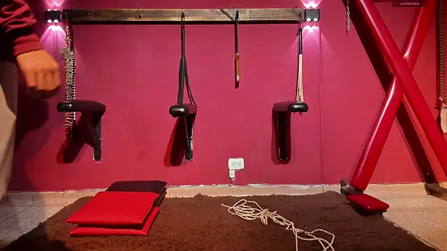 BDSM Vantablack  online show from 01.15.25