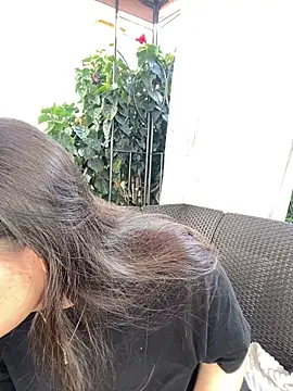 Snapshot of PoliBenett_ chatting on 12.14.24 PoliBenett  online show from 12.14.24