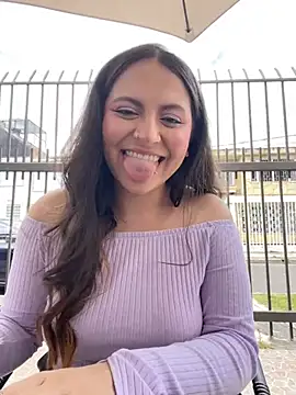 Snapshot of PoliBenett_ chatting on 01.23.25 PoliBenett  online show from 01.23.25