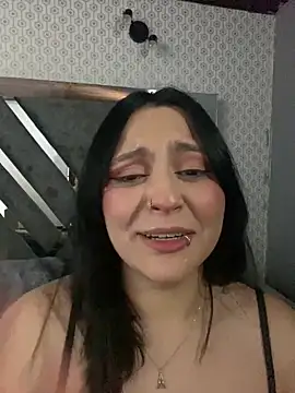 Snapshot of PoliBenett_ chatting on 02.15.25 PoliBenett  online show from 02.15.25