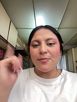 Snapshot of PoliBenett_ chatting on 02.21.25 PoliBenett  online show from 02.21.25