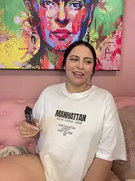 Snapshot of PoliBenett_ chatting on 02.22.25 PoliBenett  online show from 02.22.25