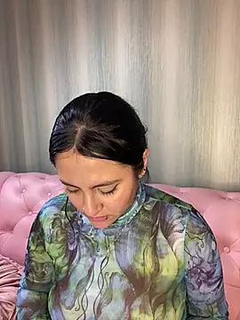 Snapshot of PoliBenett_ chatting on 02.26.25 PoliBenett  online show from 02.26.25