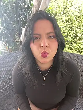 Snapshot of PoliBenett_ chatting on 02.27.25 PoliBenett  online show from 02.27.25