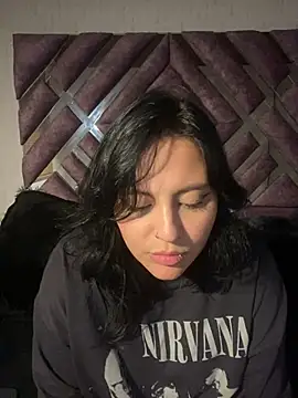 Snapshot of PoliBenett_ chatting on 03.21.25 PoliBenett  online show from 03.21.25