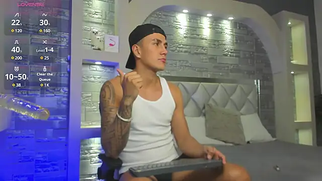 Aron Bolt online show from 01.17.25