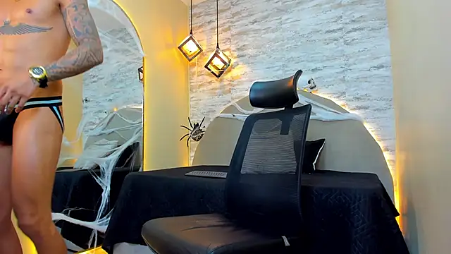 Aron Bolt online show from 10.31.25