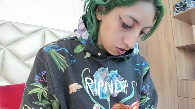 Im gaia online show from 11.15.25