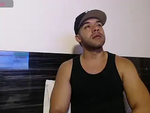 Snapshot of FaustoCock chatting on 02.21.25 FaustoCock online show from 02.21.25