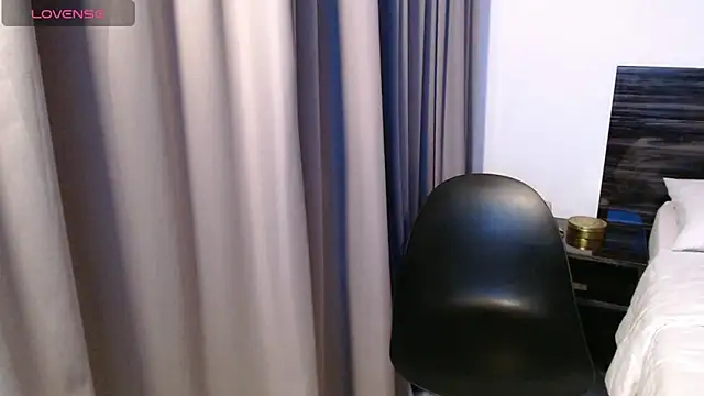 Snapshot of FaustoCock chatting on 03.01.25 FaustoCock online show from 03.01.25