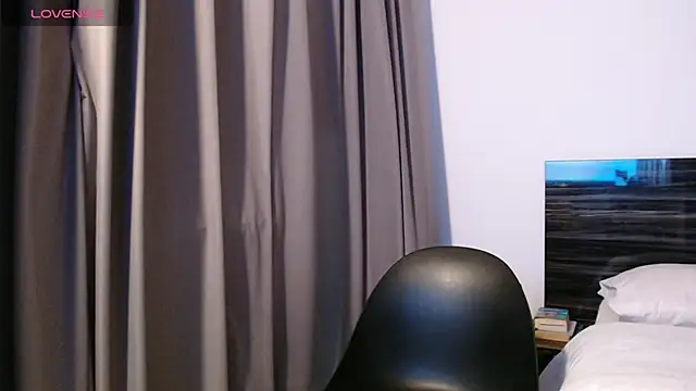 Snapshot of FaustoCock chatting on 03.04.25 FaustoCock online show from 03.04.25