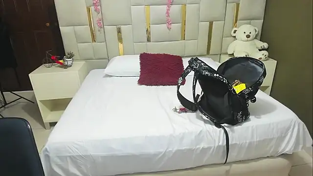 Mia scarlet69 online show from 03.06.26