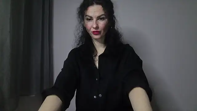 MiraLove362 online show from 02.19.25