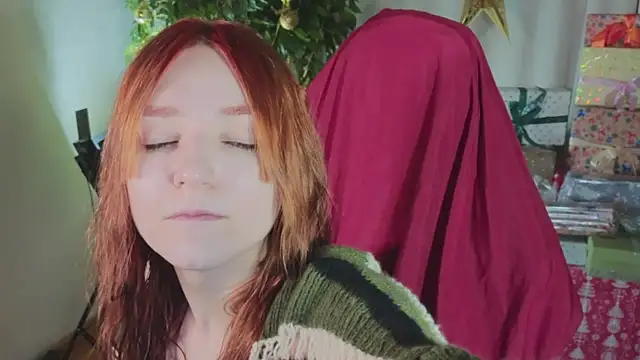 Snapshot of Rita_flame chatting on 12.14.25 Rita flame online show from 12.14.25