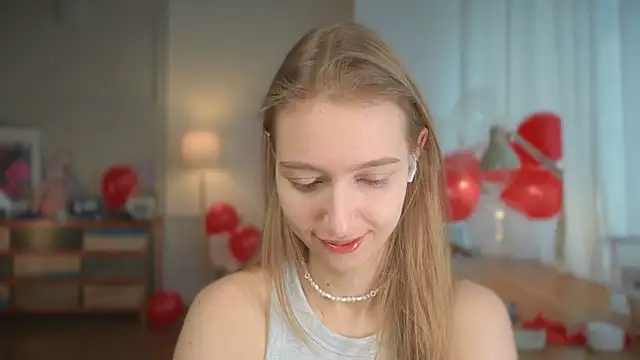 solar bella online show from 02.15.25