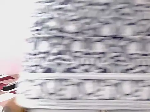 Snapshot of diva-22 chatting on 01.04.25 diva-22 online show from 01.04.25