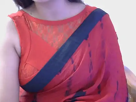 Snapshot of diva-22 chatting on 02.14.25 diva-22 online show from 02.14.25