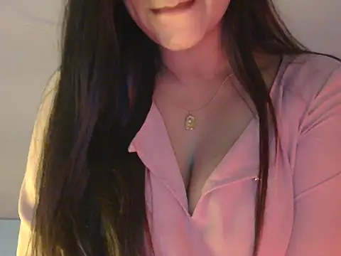 Snapshot of diva-22 chatting on 10.03.25 diva-22 online show from 10.03.25