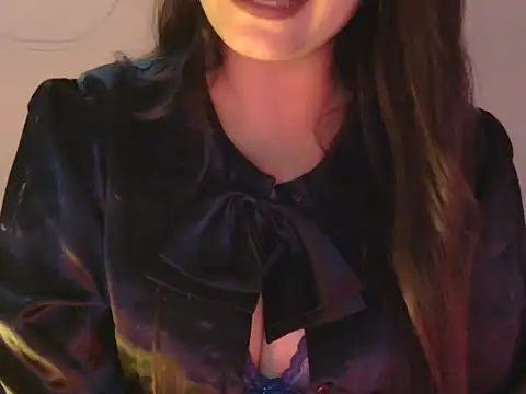 Snapshot of diva-22 chatting on 11.11.25 diva-22 online show from 11.11.25